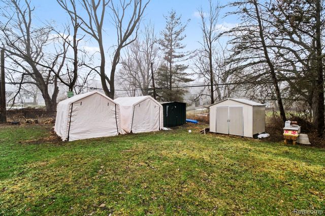 768 Pleasant Ridge, Orion Charter Township, MI 48362