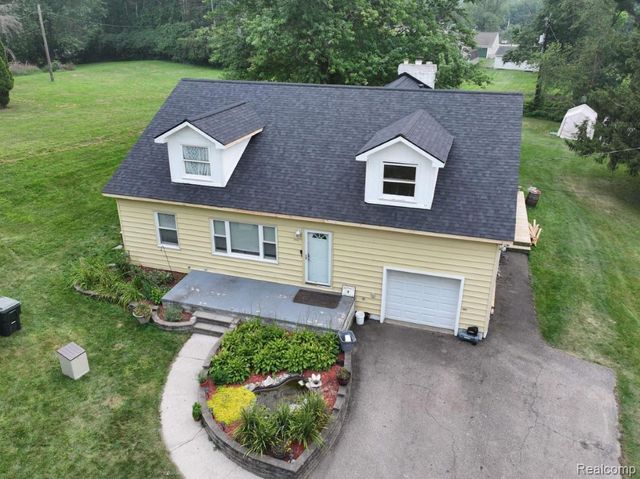 768 Pleasant Ridge, Orion Charter Township, MI 48362