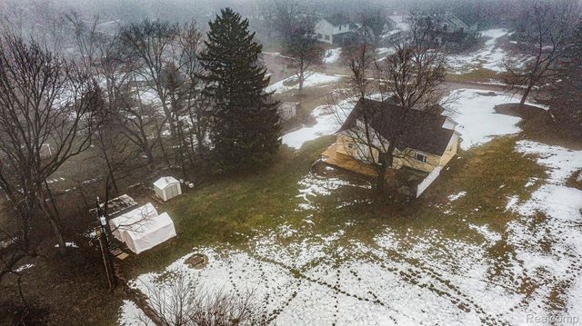 768 Pleasant Ridge, Orion Charter Township, MI 48362