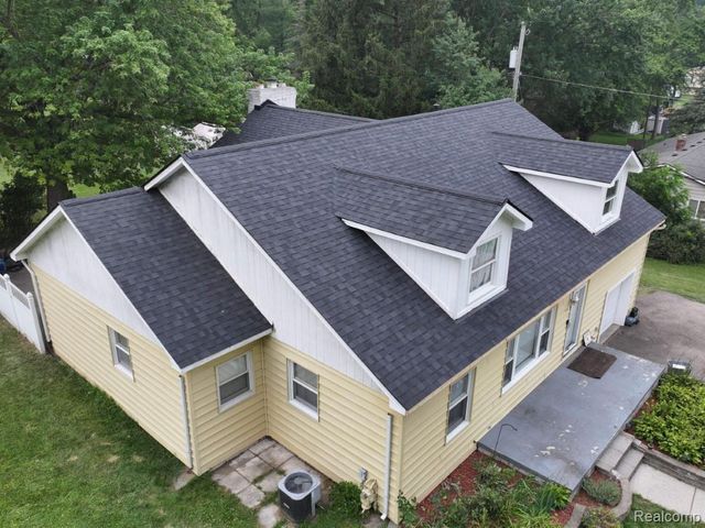 768 Pleasant Ridge, Orion Charter Township, MI 48362