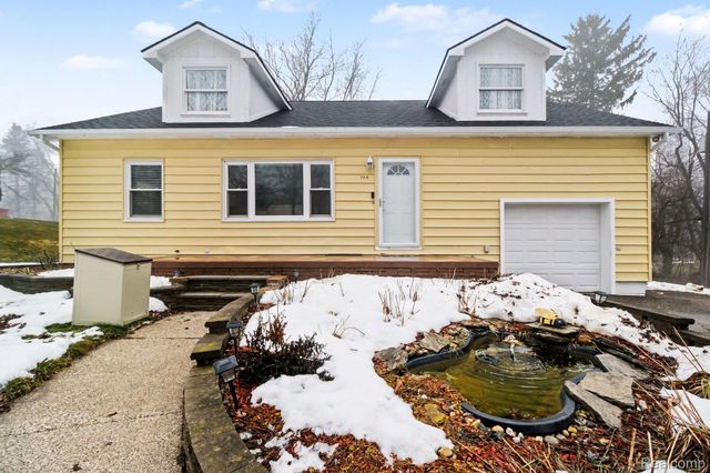 768 Pleasant Ridge, Orion Charter Township, MI 48362