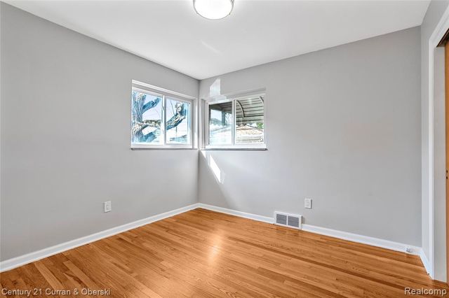 9335 Louis Street, Redford, MI 48239