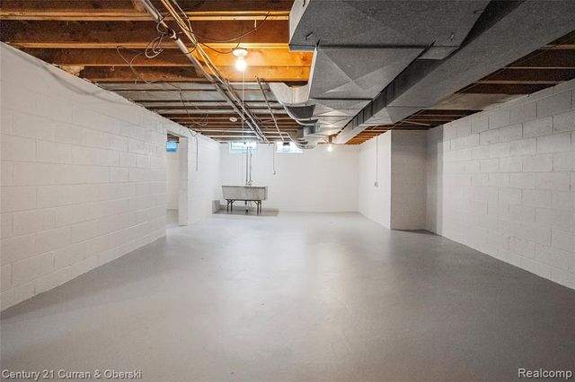 9335 Louis Street, Redford, MI 48239