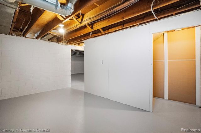 9335 Louis Street, Redford, MI 48239