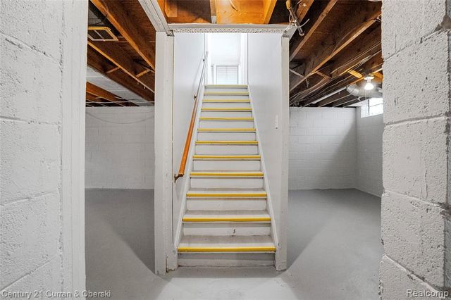 9335 Louis Street, Redford, MI 48239