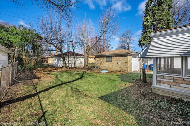 9335 Louis Street, Redford, MI 48239