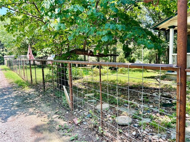 4791 Walnut Grove, Colcord, OK 74338
