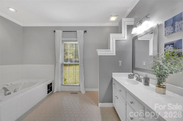 10108 Lampkin Way, Charlotte, NC 28269