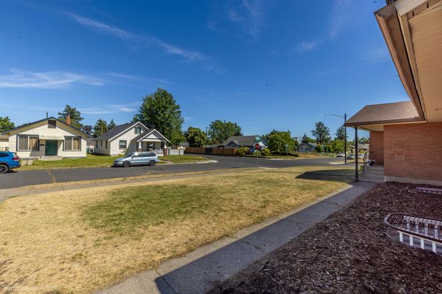 4703 N Stevens St, Spokane, WA 99205
