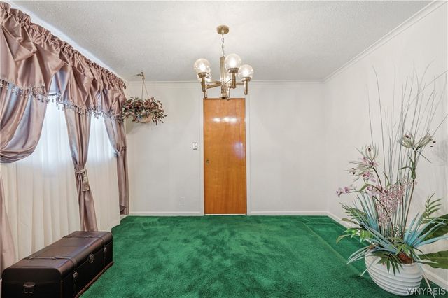 137 Cornwall Ave, Tonawanda, NY 14150