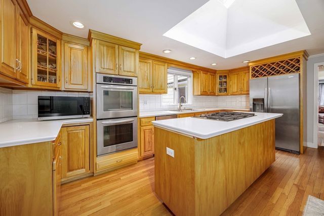 281 Village Street, Medway, MA 02053