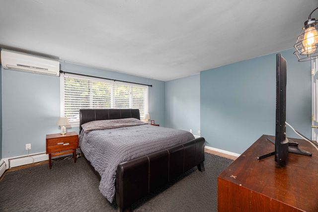 281 Village Street, Medway, MA 02053