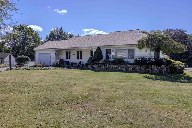 281 Village Street, Medway, MA 02053
