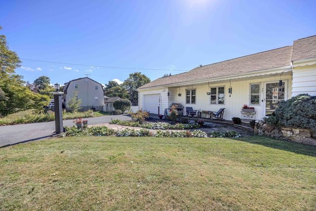 281 Village Street, Medway, MA 02053