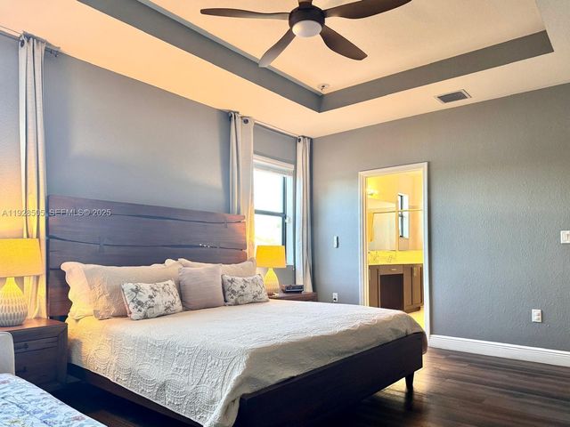 2491 SE 2nd St, Homestead, FL 33033