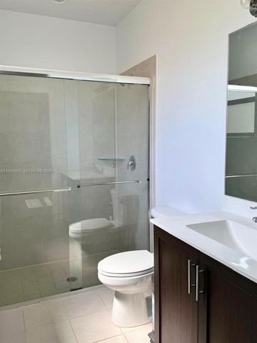 2491 SE 2nd St, Homestead, FL 33033