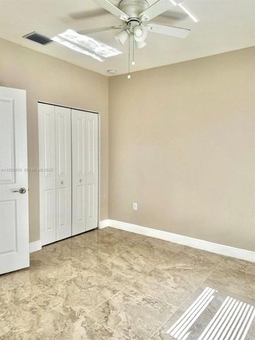 2491 SE 2nd St, Homestead, FL 33033