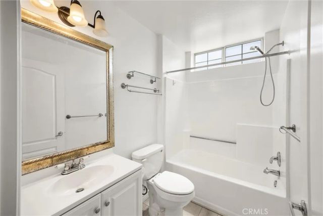 7122 La Tijera Boulevard H101, Los Angeles, CA 90045