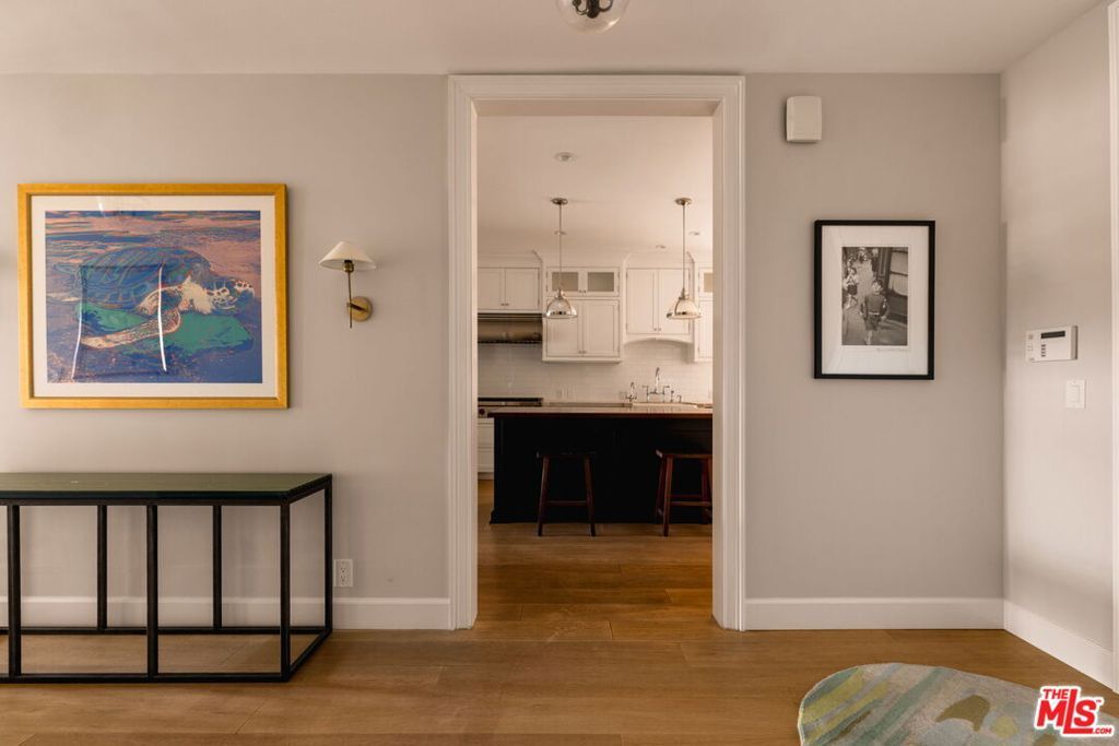 11500 San Vicente Boulevard 414, Los Angeles, CA 90049 — photo 4