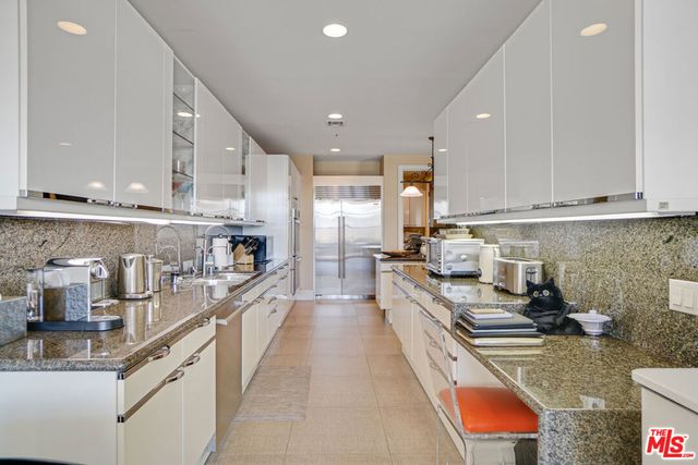 10380 Wilshire Boulevard 1501, Los Angeles, CA 90024