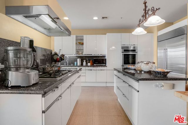 10380 Wilshire Boulevard 1501, Los Angeles, CA 90024