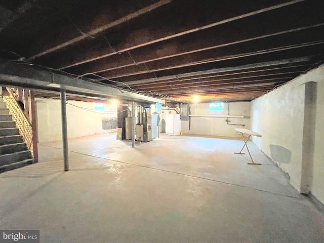 310 FISH POND, Sewell, NJ 08080