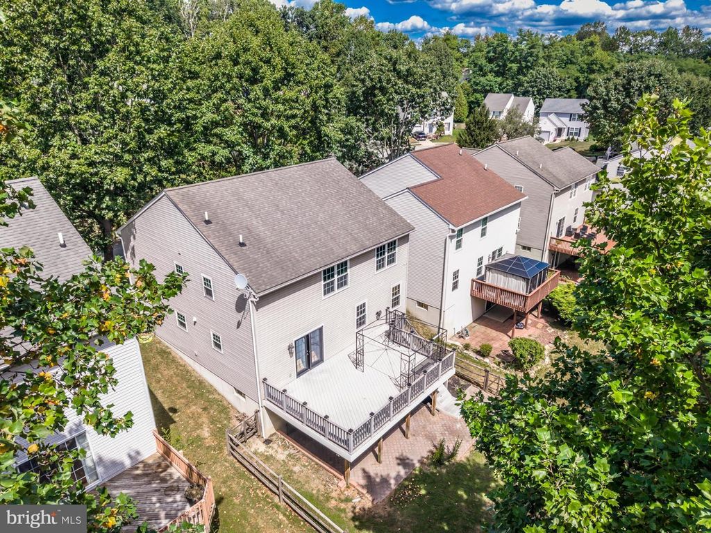 129 COUNTRY RUN DR, Coatesville, PA 19320