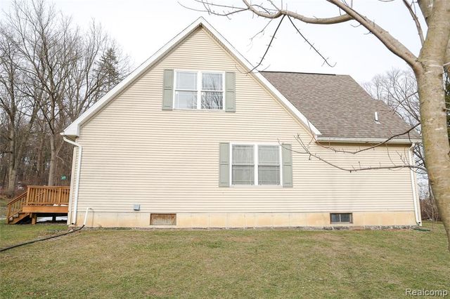 2755 Curtis Road, Leonard, MI 48367