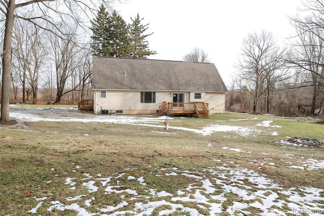 2755 Curtis Road, Leonard, MI 48367