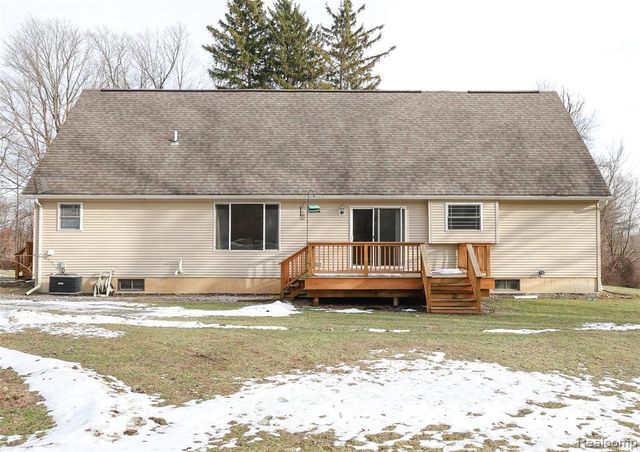 2755 Curtis Road, Leonard, MI 48367