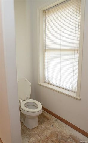 2755 Curtis Road, Leonard, MI 48367