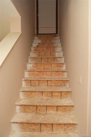 2755 Curtis Road, Leonard, MI 48367