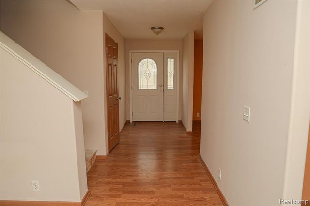 2755 Curtis Road, Leonard, MI 48367