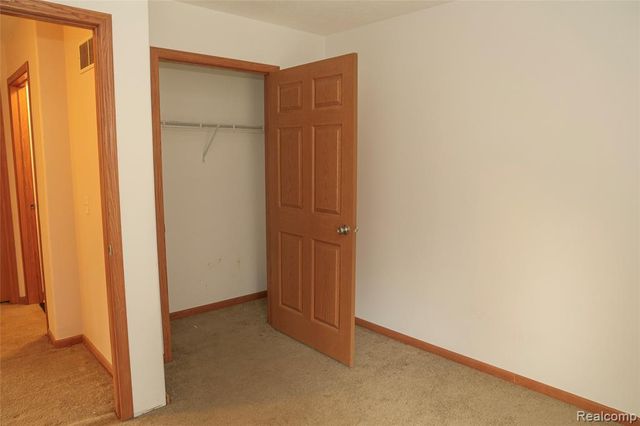 2755 Curtis Road, Leonard, MI 48367