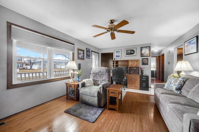 9344 Buchanan Street, Crown Point, IN 46307