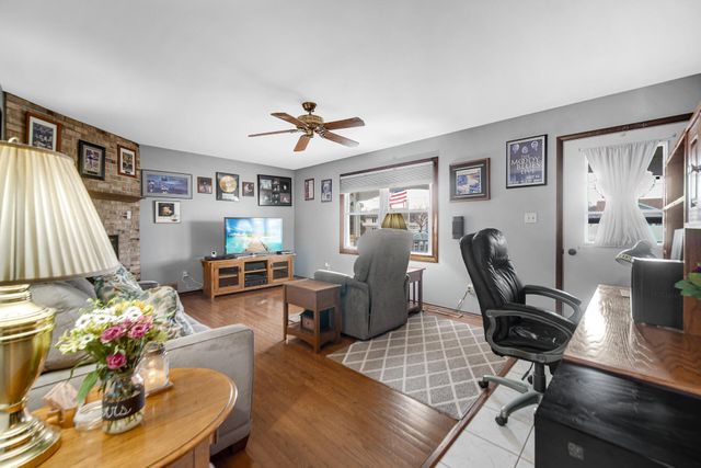 9344 Buchanan Street, Crown Point, IN 46307