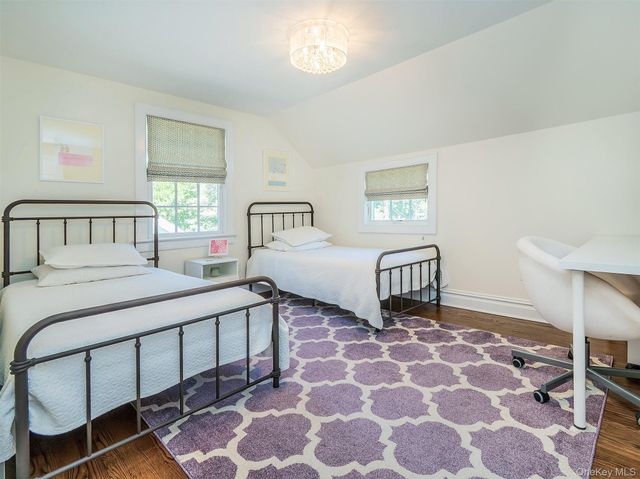 73 Lafayette Avenue, Sea Cliff, NY 11579
