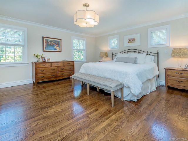 73 Lafayette Avenue, Sea Cliff, NY 11579