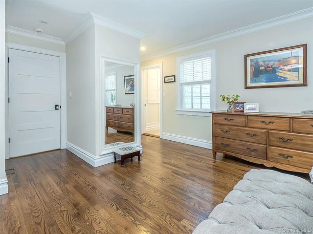 73 Lafayette Avenue, Sea Cliff, NY 11579