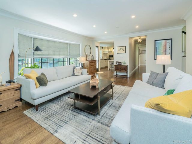 73 Lafayette Avenue, Sea Cliff, NY 11579