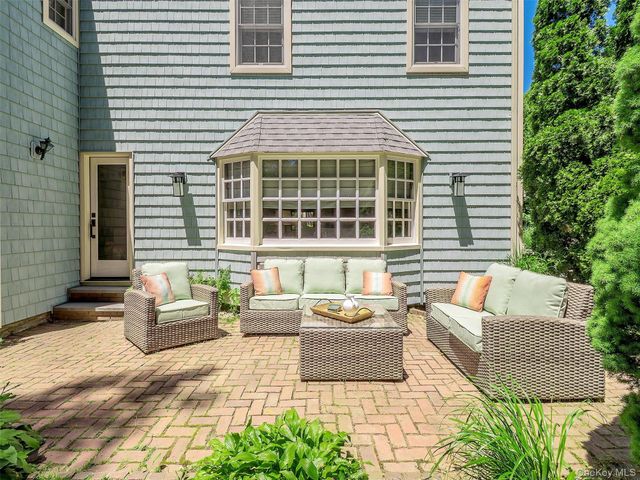 73 Lafayette Avenue, Sea Cliff, NY 11579