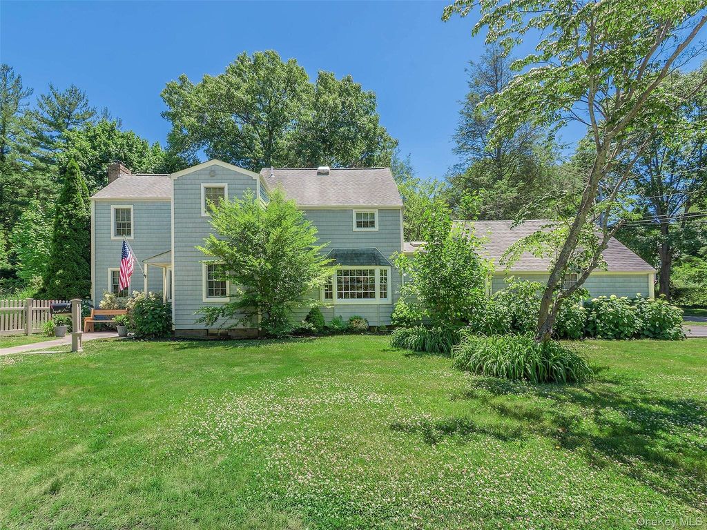 73 Lafayette Avenue, Sea Cliff, NY 11579
