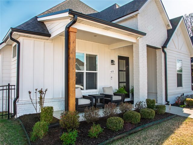 6875 Garden Trail Avenue, Springdale, AR 72762