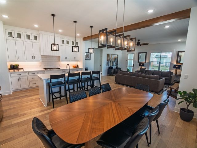 6875 Garden Trail Avenue, Springdale, AR 72762