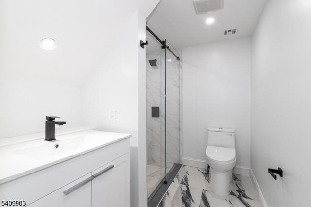 57 Berlant Ave, Linden City, NJ 07036