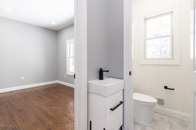 57 Berlant Ave, Linden City, NJ 07036