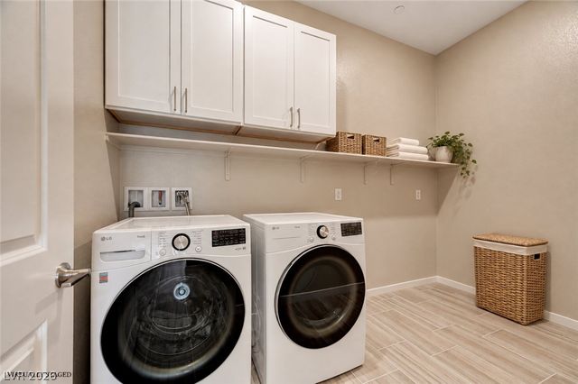 199 Bella Noche Street, Las Vegas, NV 89138