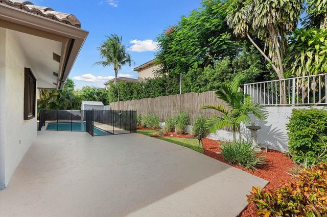 1598 SW 5th Avenue, Boca Raton, FL 33432