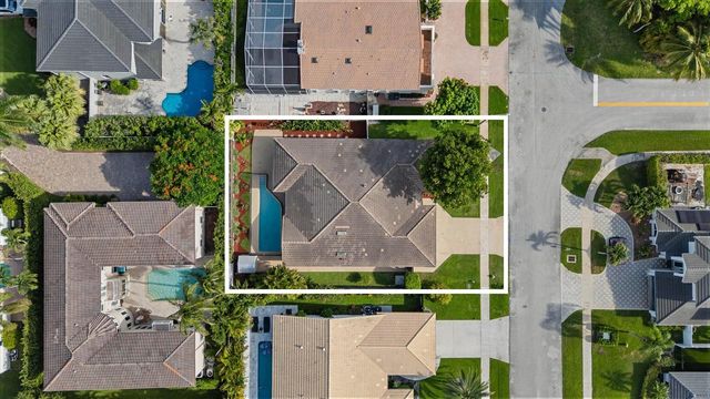 1598 SW 5th Avenue, Boca Raton, FL 33432