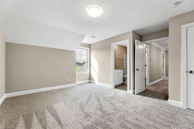 7008 Westfield Village Circle S, Summerfield, NC 27358